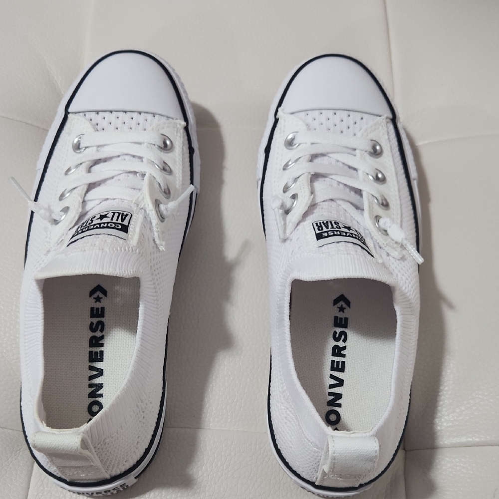 Converse White Canvas Sneakers Low-Top Classic